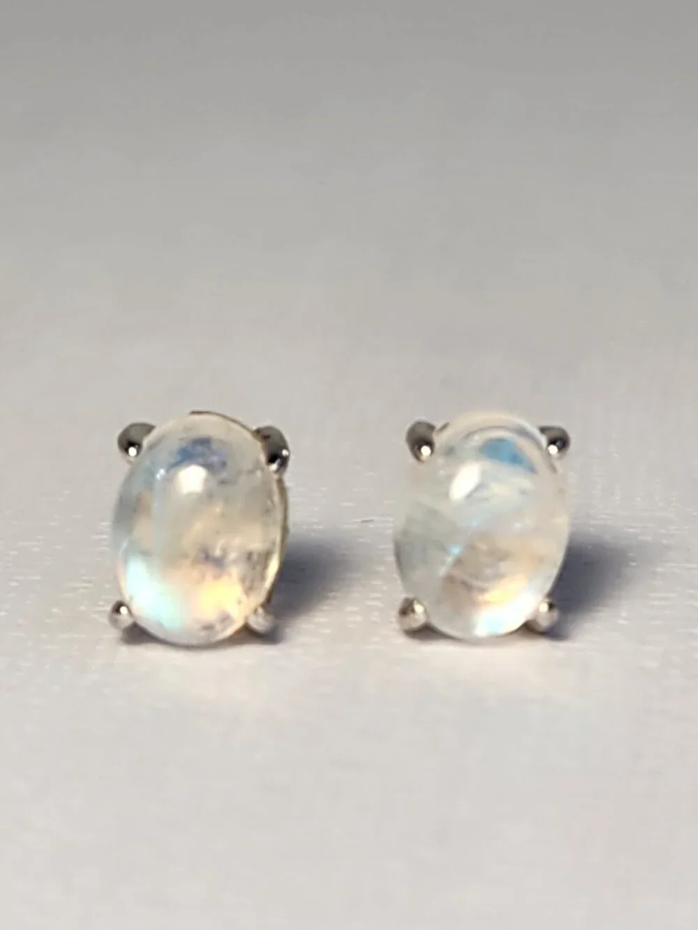 VTG NIB 925 Natural Clear Blue Fire Rainbow Moonstone Stud Earrings My Last One - Picture 5 of 14